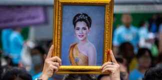 Celebrating Phra Phan Pi Luang: Prime Minister Leads PACC in Offering Royal Kathin Robes news-12082024-181251