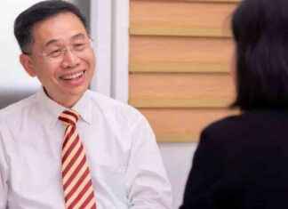 Thammasat Law Student Committee Calls for Removal of Constitutional Court Judge news-13082024-122013