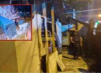 Pipe Bomb Attack Injures Volunteer at Batu Checkpoint in Narathiwat news-14082024-002711