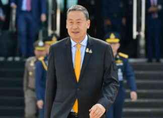 Call for Constitutional Reform Following PM’s Dismissal news-16082024-124338