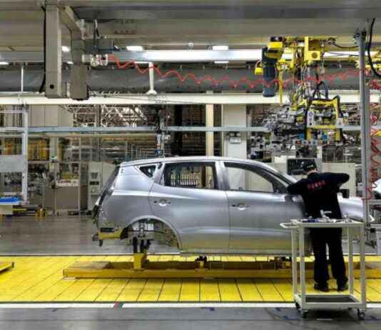 China Warns Automakers of Overseas Risks: What You Need to Know news-12092024-220657