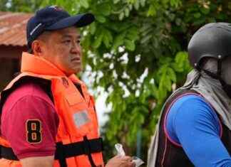 Thai PM ‘Anutin’ Inspects Flooded Areas in Nong Khai, Apologizes for Difficulties, Orders Agencies to Maintain Security 24/7 news-14092024-141748