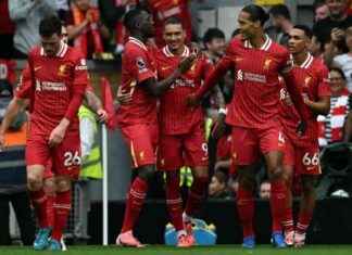 Liverpool Dominates Burnley 3-0 in First Half, Shuts Down Opposition news-22092024-021040