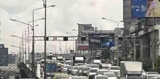 Rainy Season Traffic Woes in Bangkok: Tips for Navigating Jams news-24092024-085926