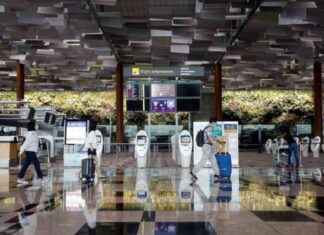Changi Airport Fee Hike to Fund Upgrades and Improvements news-07112024-223858