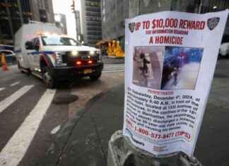 Manhunt in New York for Insurance CEO’s Killer manhunt-in-new-york-for-nsurance-ceos-killer